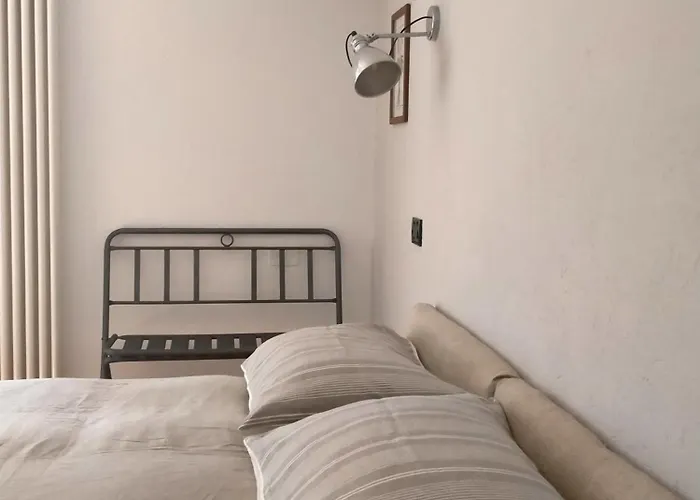 Lo Nou Bed and Breakfast *